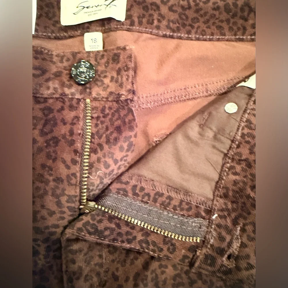 Seven7 | ladies leopard high rise skinny corduroy pants. Size: 18
